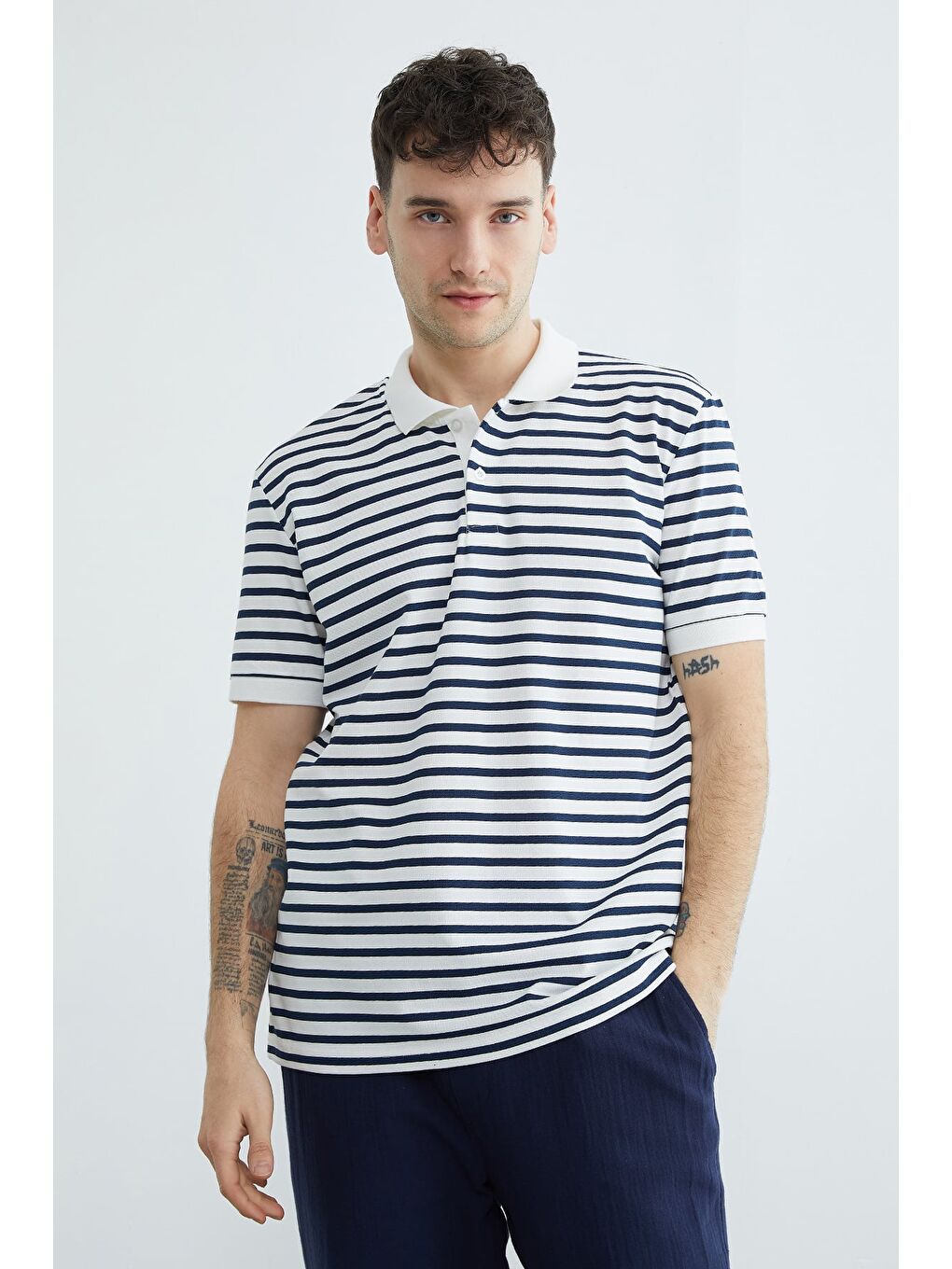 Lacivert Çizgili Polo Yaka Yarım Düğmeli Tişört