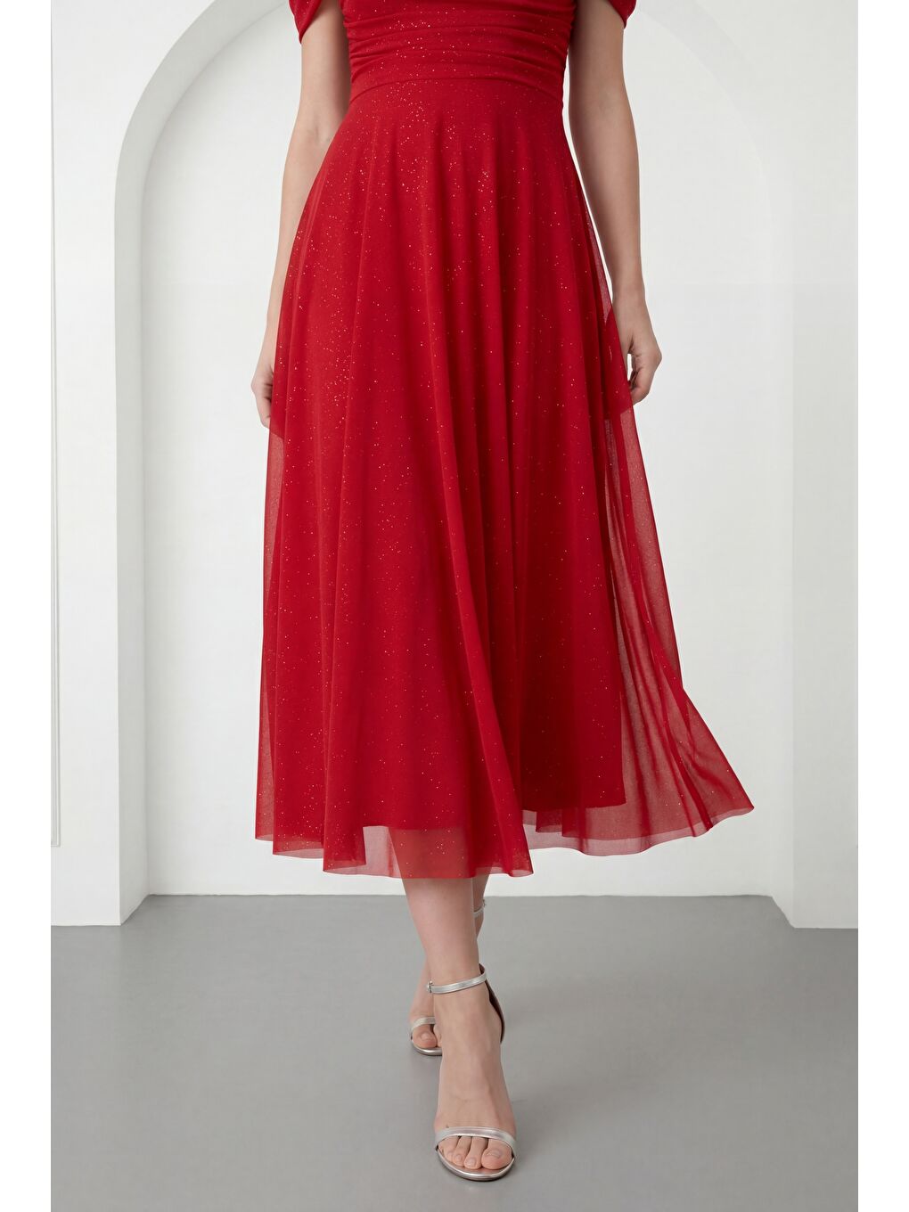 Kadın Kırmızı İnce Askılı Simli Midi Söz Nişan Nikah Abiye Elbise-3