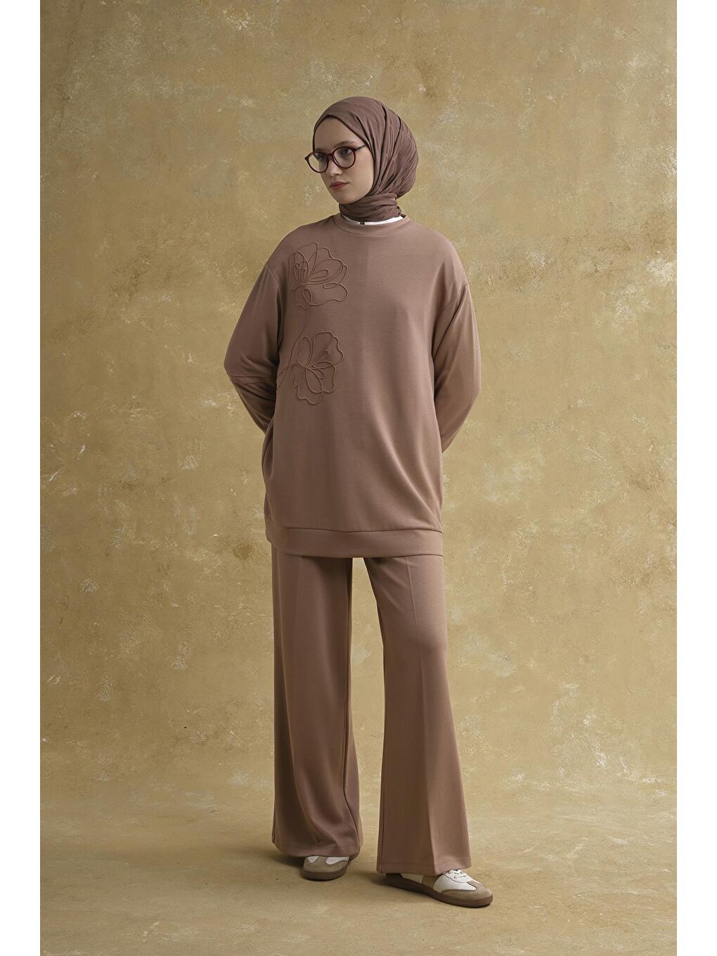 Kahverengi Nakış Detaylı Örme Takım Açık Kahve