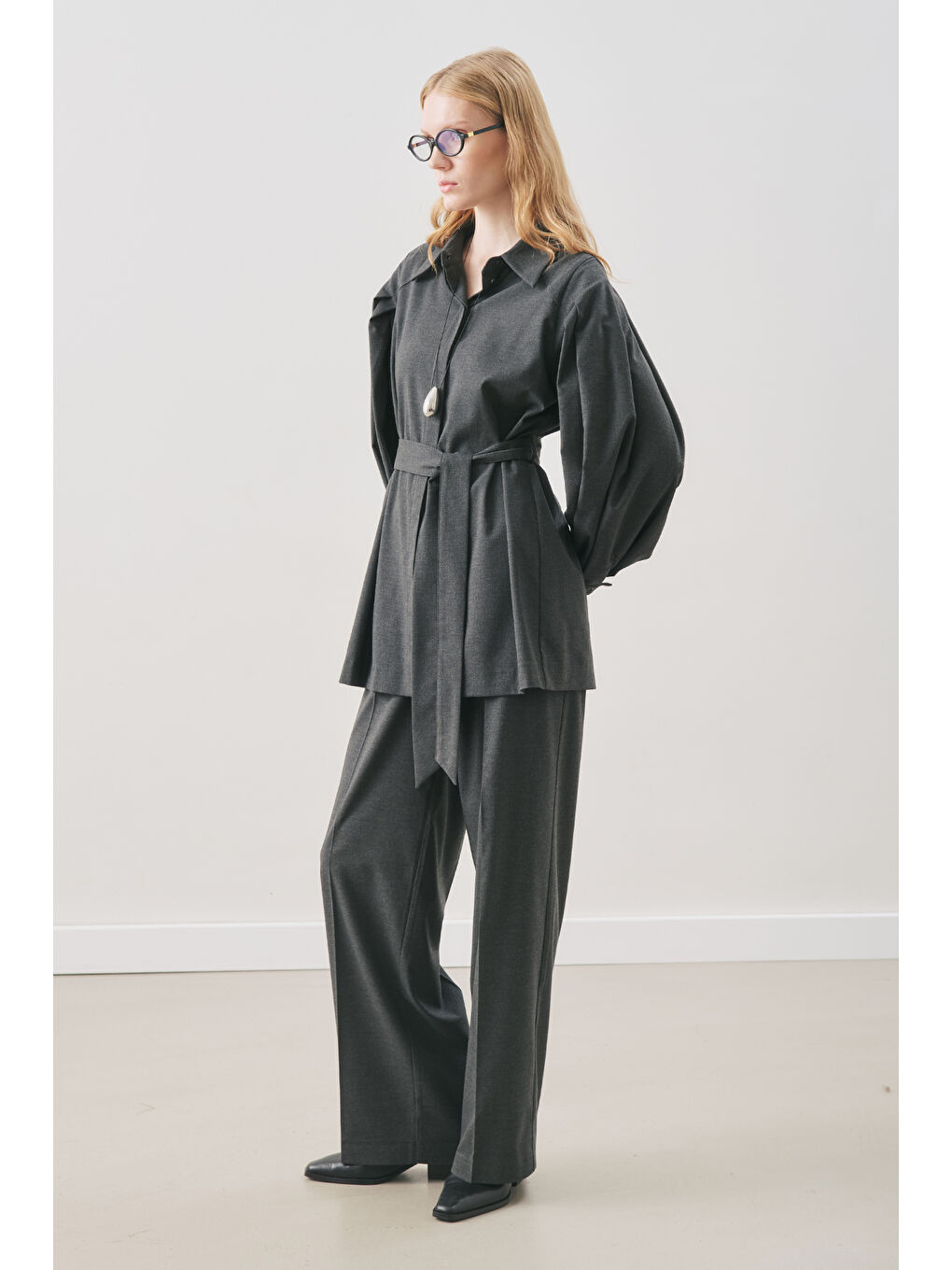 Geniş Kol Kemerli Gömlek Antrasit-2