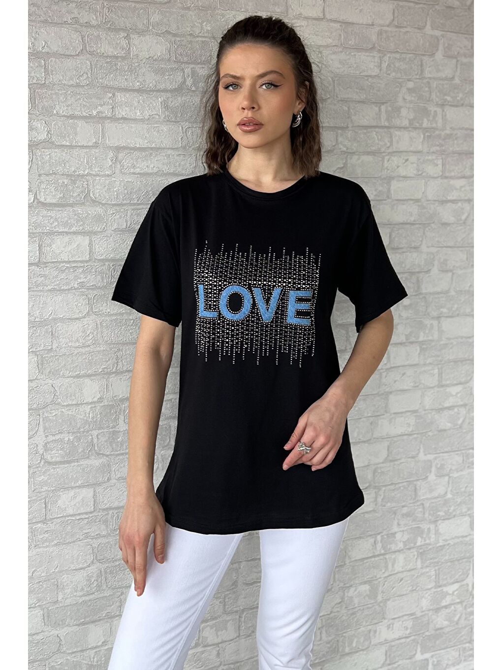 Siyah Love Taşlı Bisiklet Yaka Kadın Tişört-1