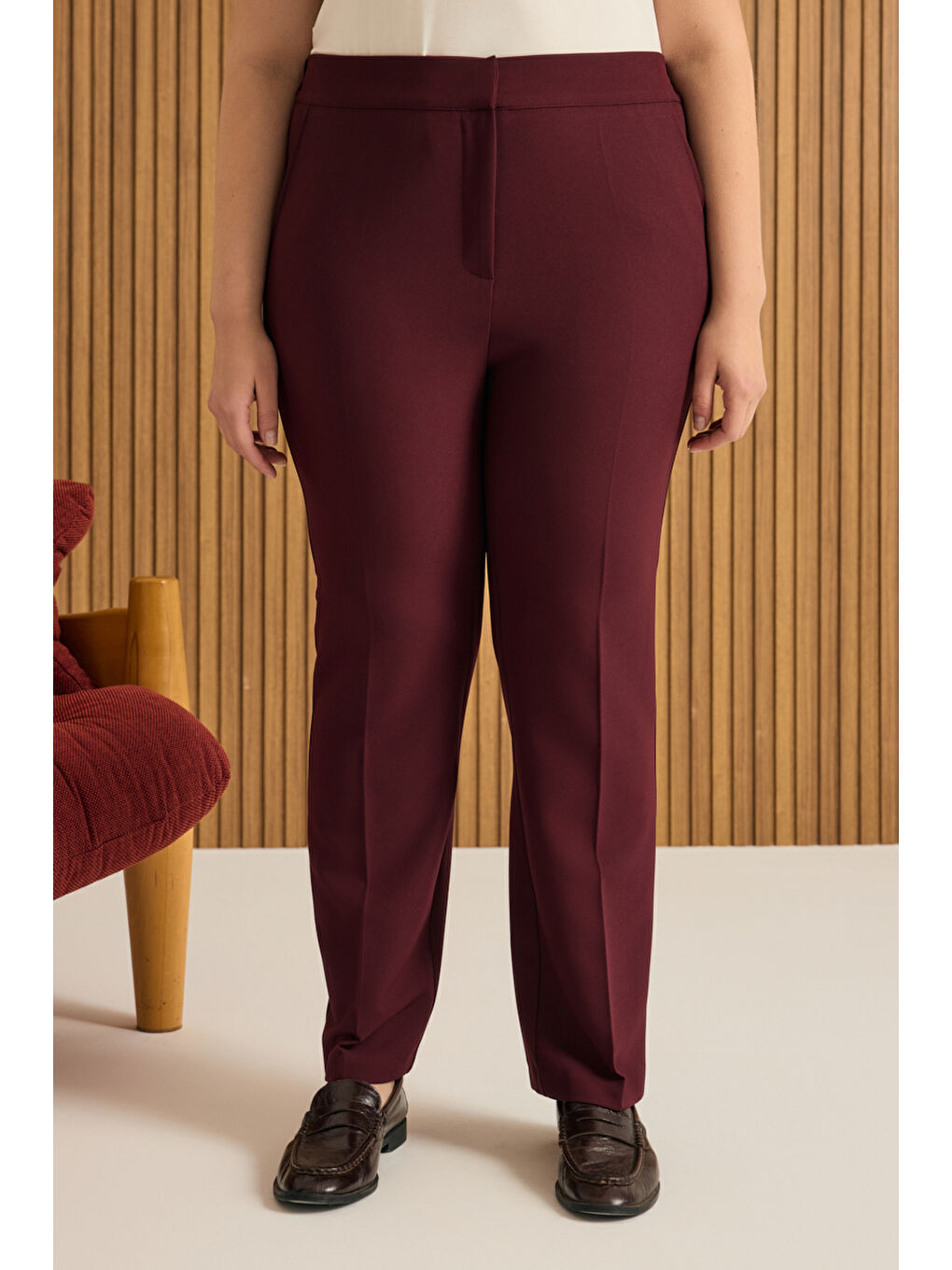 Bordo Beli Lastikli Dokuma Pantolon-1