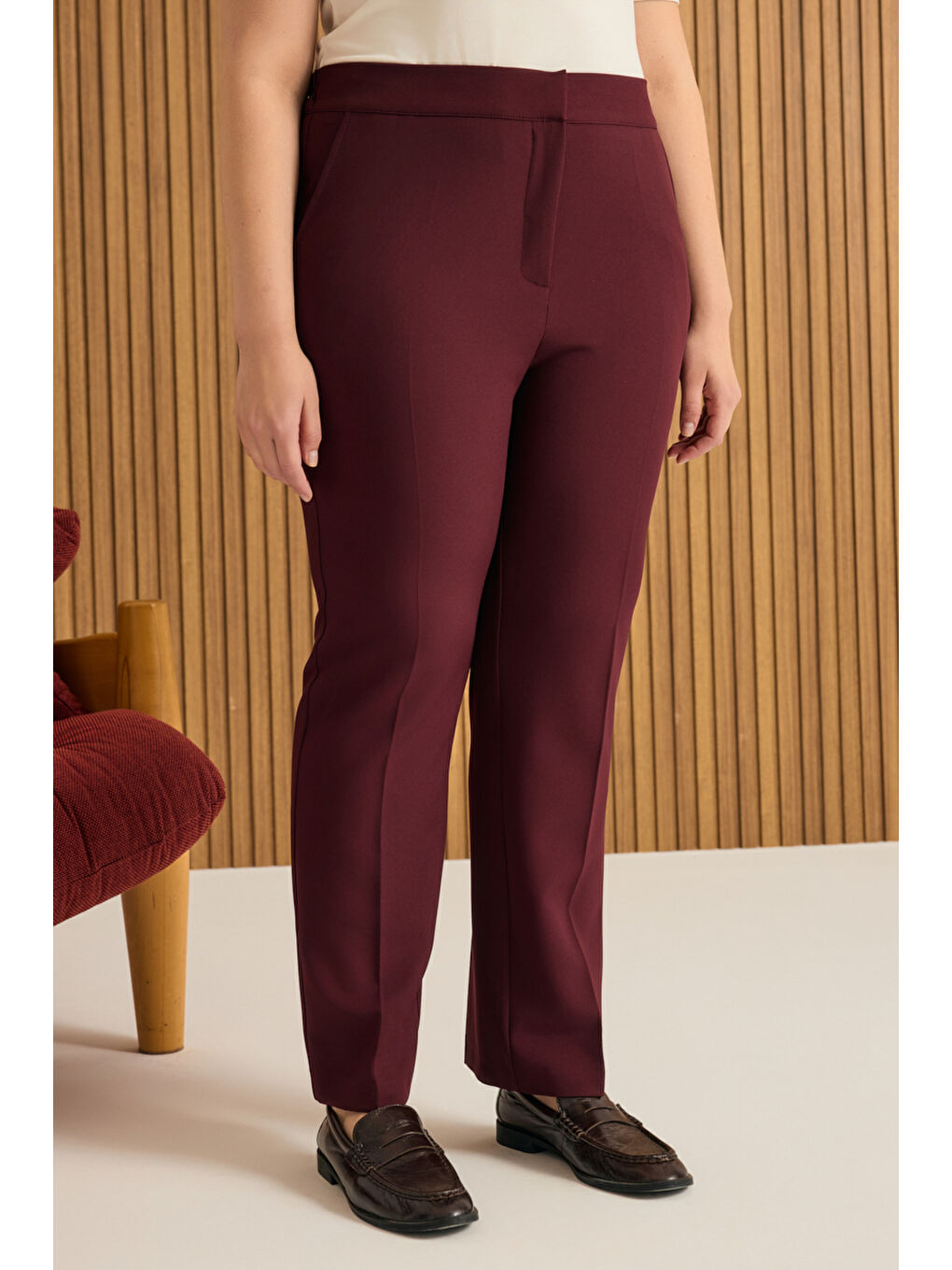 Bordo Beli Lastikli Dokuma Pantolon-2