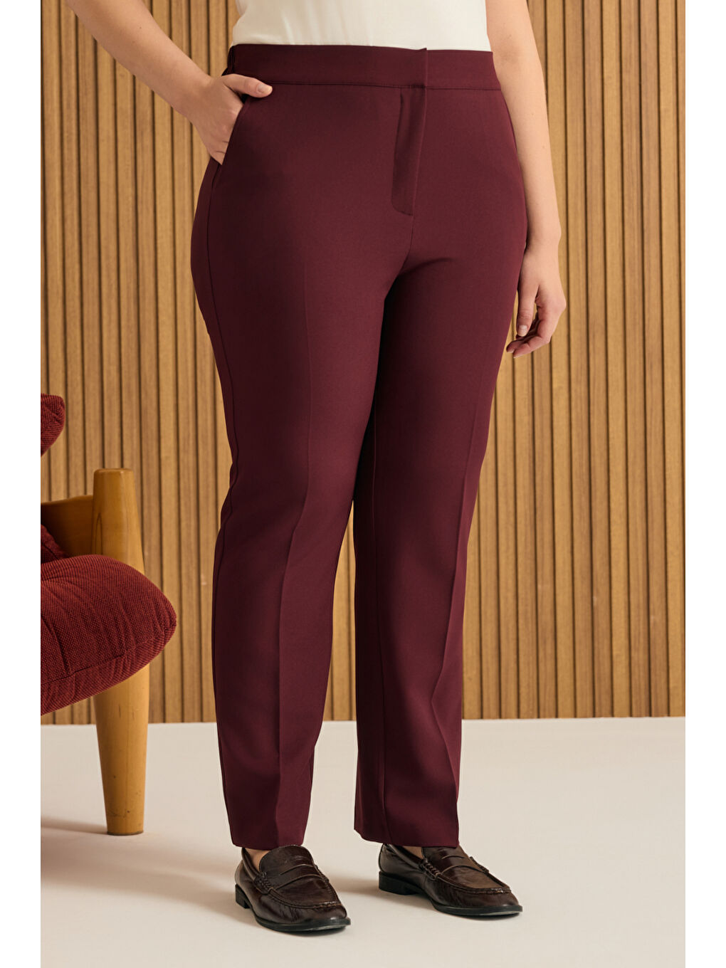 Bordo Beli Lastikli Dokuma Pantolon-3