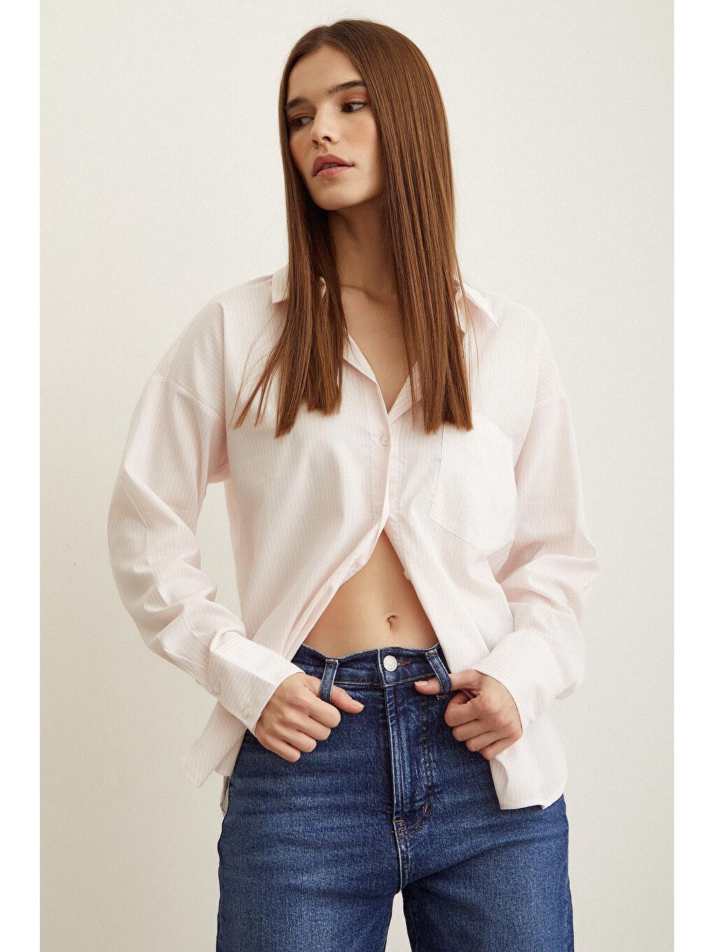 Pembe Çizgili Gömlek