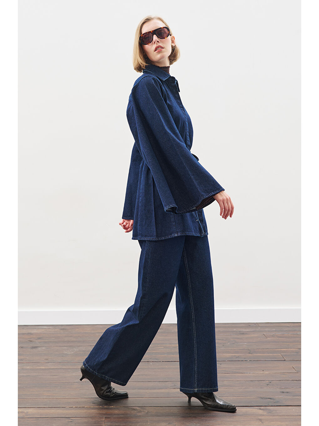 Geniş Pelerin Kollu Denim Gömlek İndigo-6