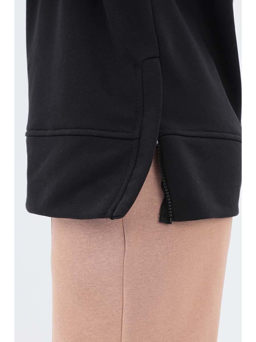 Siyah-Yanları Fermuarlı Yakalı Sweat-4