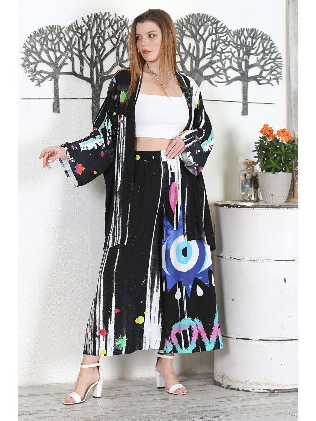 Siyah Kimono Yaka Uzun Kol Allover Baskılı Lastikli Bel Geniş Paça Casual Dokuma Takım-1