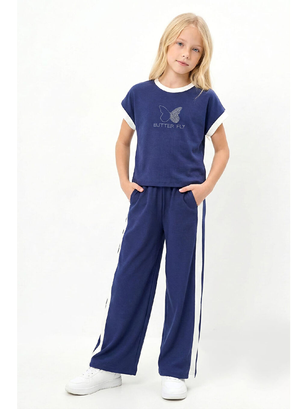 İndigo Kız Çocuk Taşlı Kelebek Baskılı-Biye Detaylı Alt-Üst Takım 4-12 Yaş 12547