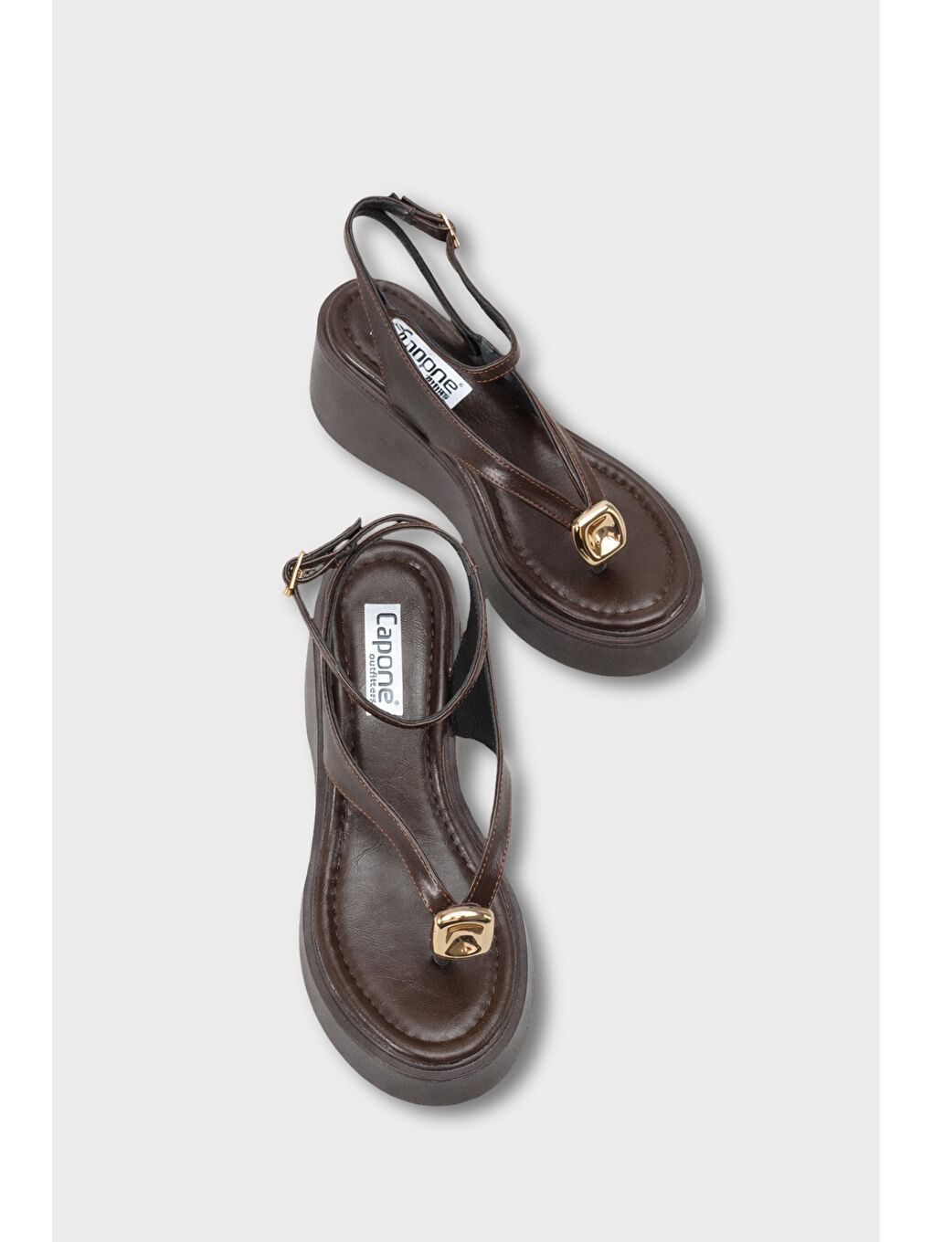 Kahverengi Sandy Dolgu Topuklu Parmak Arası Bilekten Bantlı Kadın Sandalet-4