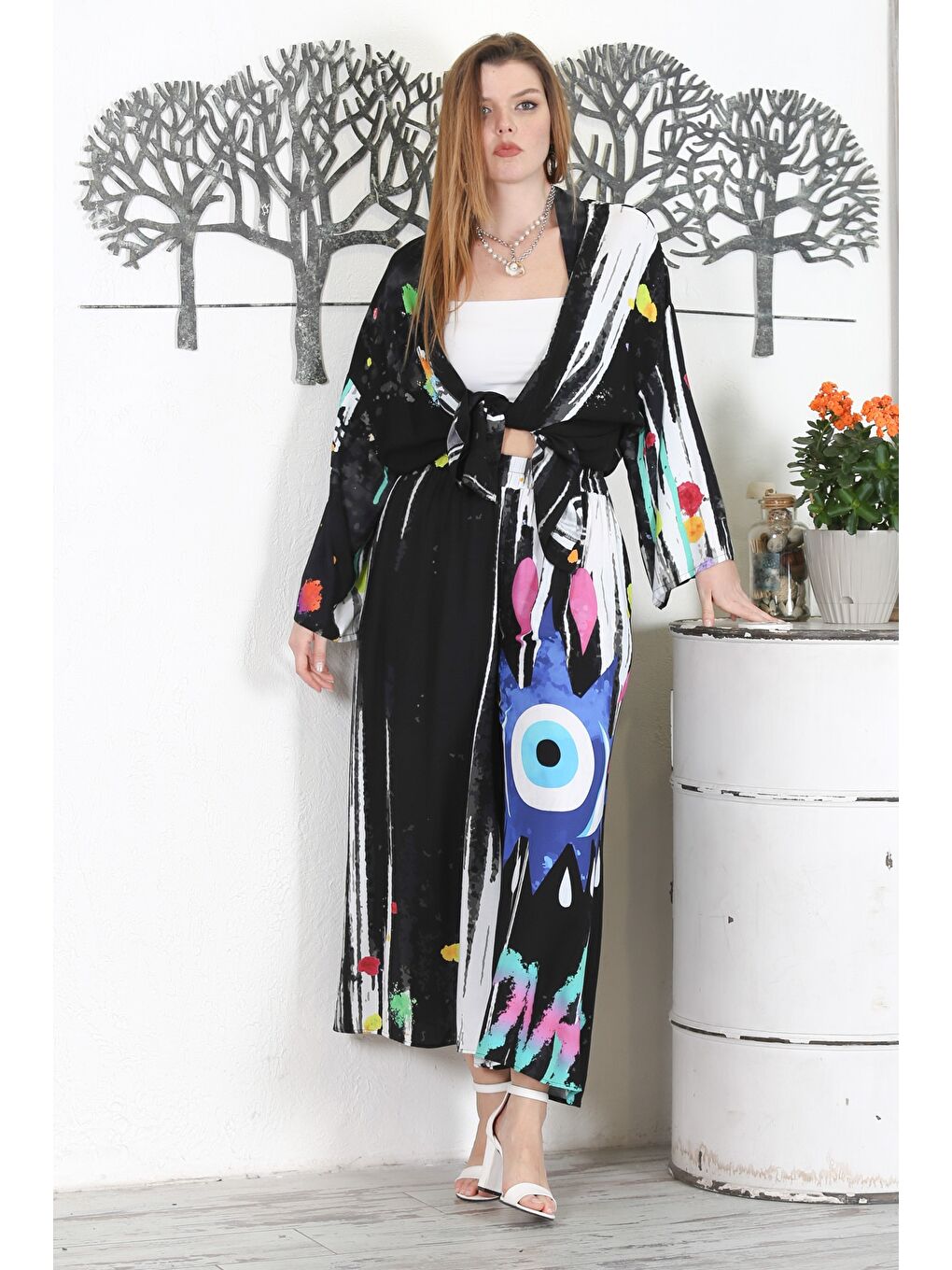 Siyah Kimono Yaka Uzun Kol Allover Baskılı Lastikli Bel Geniş Paça Casual Dokuma Takım-5