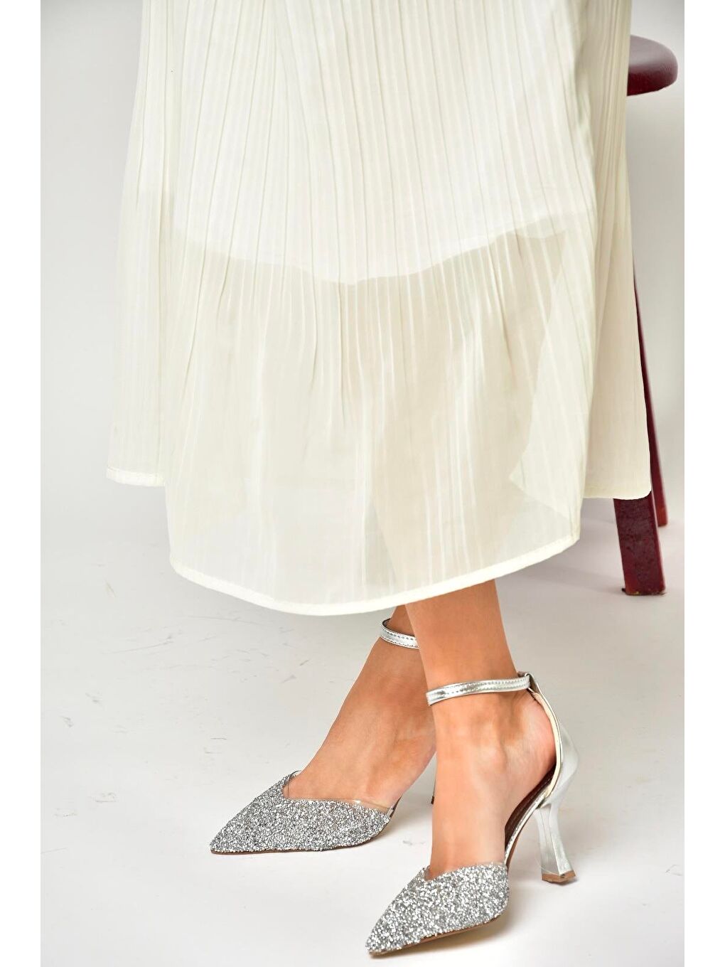 Gri U6146334 Gümüş Kadın Topuklu Ayakkabı-5
