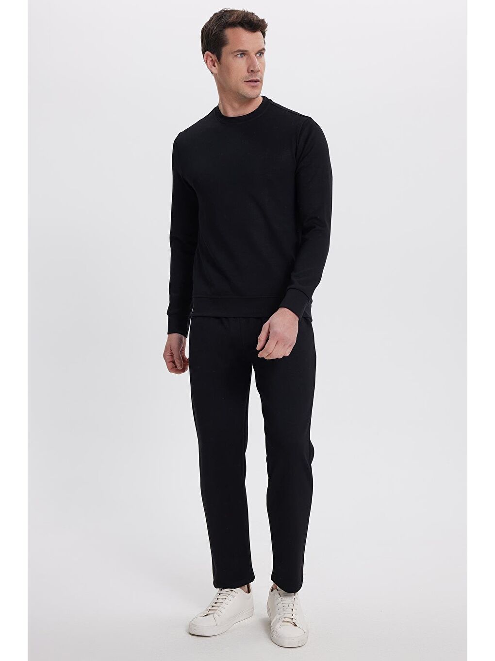 Erkek Slim Fit Dar Kesim Beli Bağcıklı 3 Cepli Geniş Paça Siyah Eşofman Altı-1