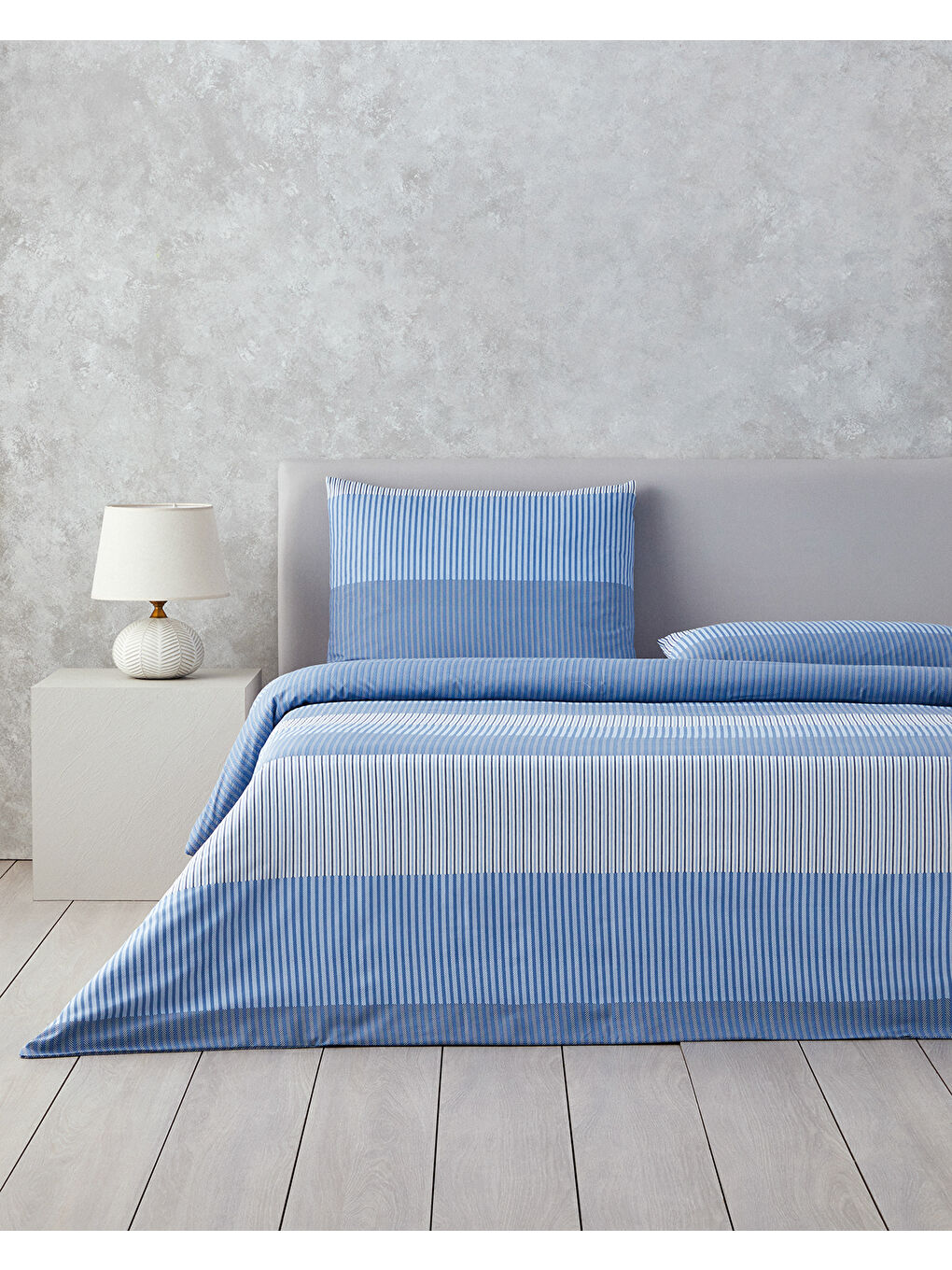 Modern Strip Kolay Ütülenir Çift Kişilik Nevresim Takımı 200x220 cm Mavi