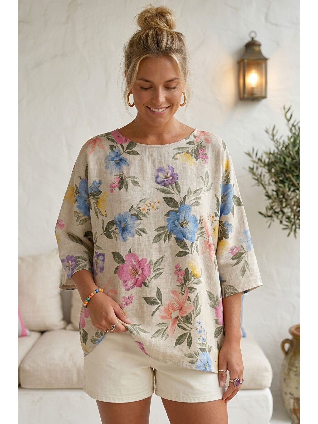 İtalyan Bej Havuz Yaka Kısa Kol Çiçekli Baskılı Casual Keten Görünümlü Oversize Dokuma Bluz 75 70-2