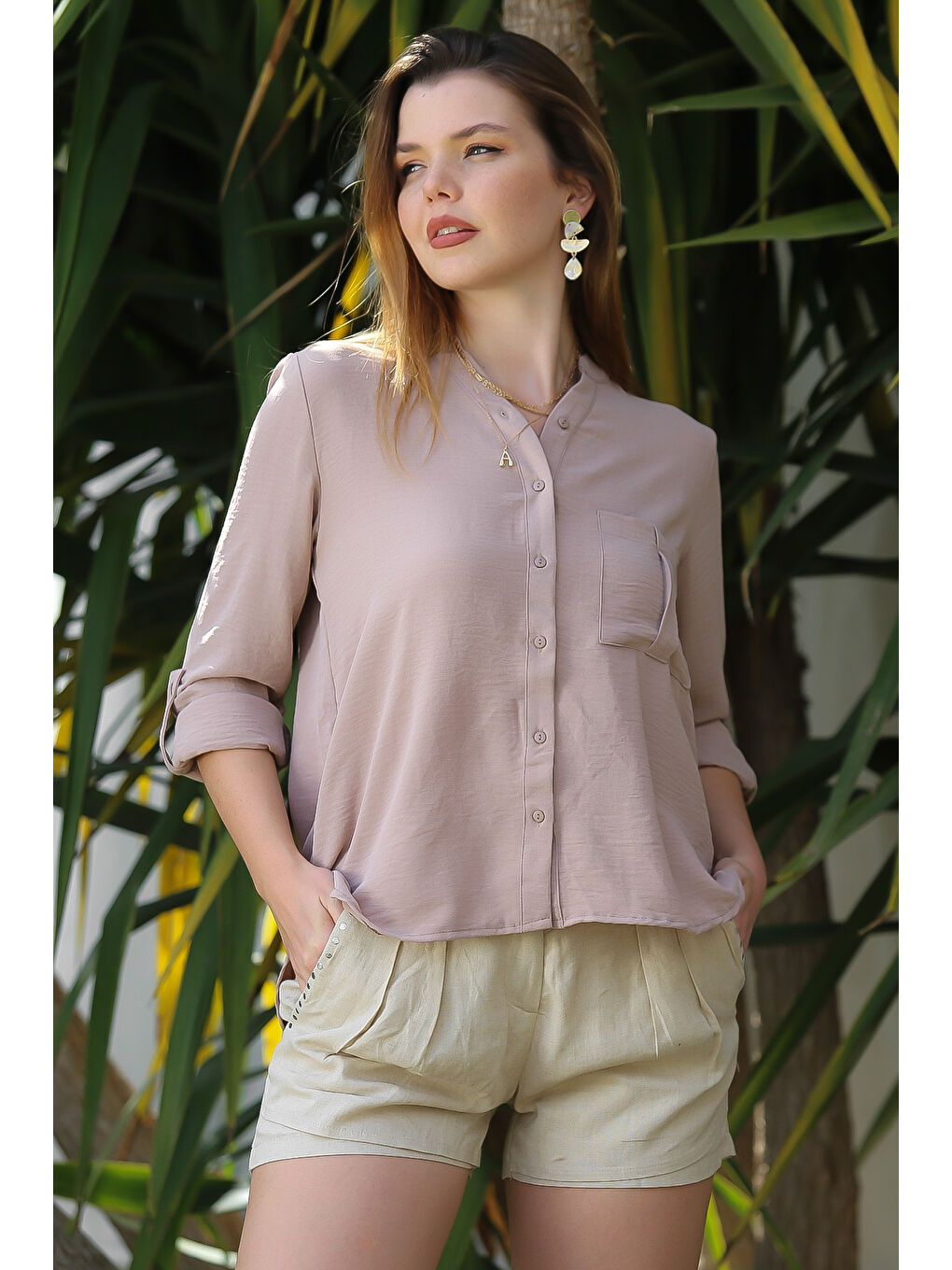 Bej Vizon Hakim Yaka Düğmeli Uzun Kollu Cepli Arkası Uzun Dokuma Casual Gömlek-3