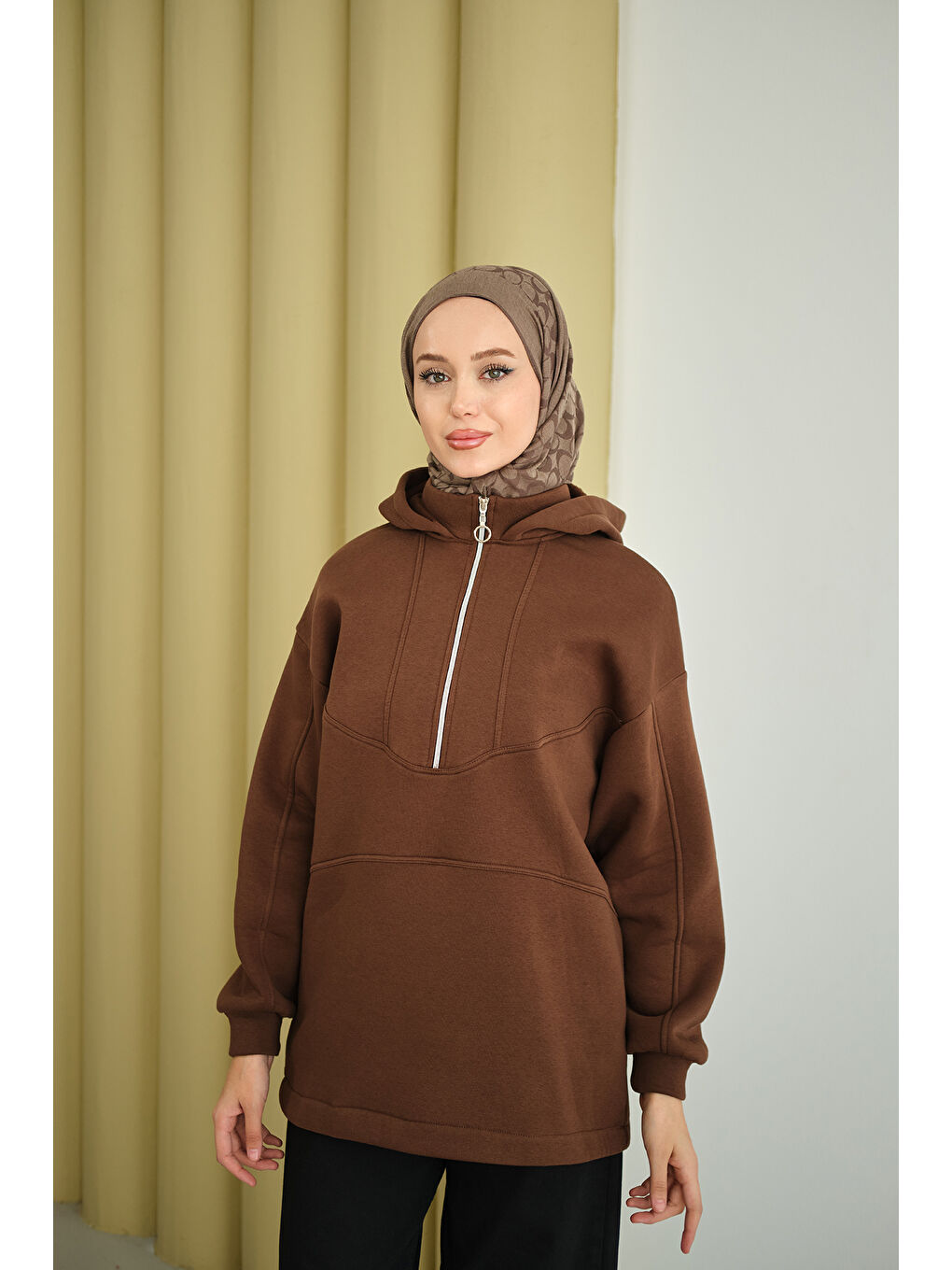 Kadın Yarım Fermuarlı Kapüşonlu Sweat Kahverengi-2