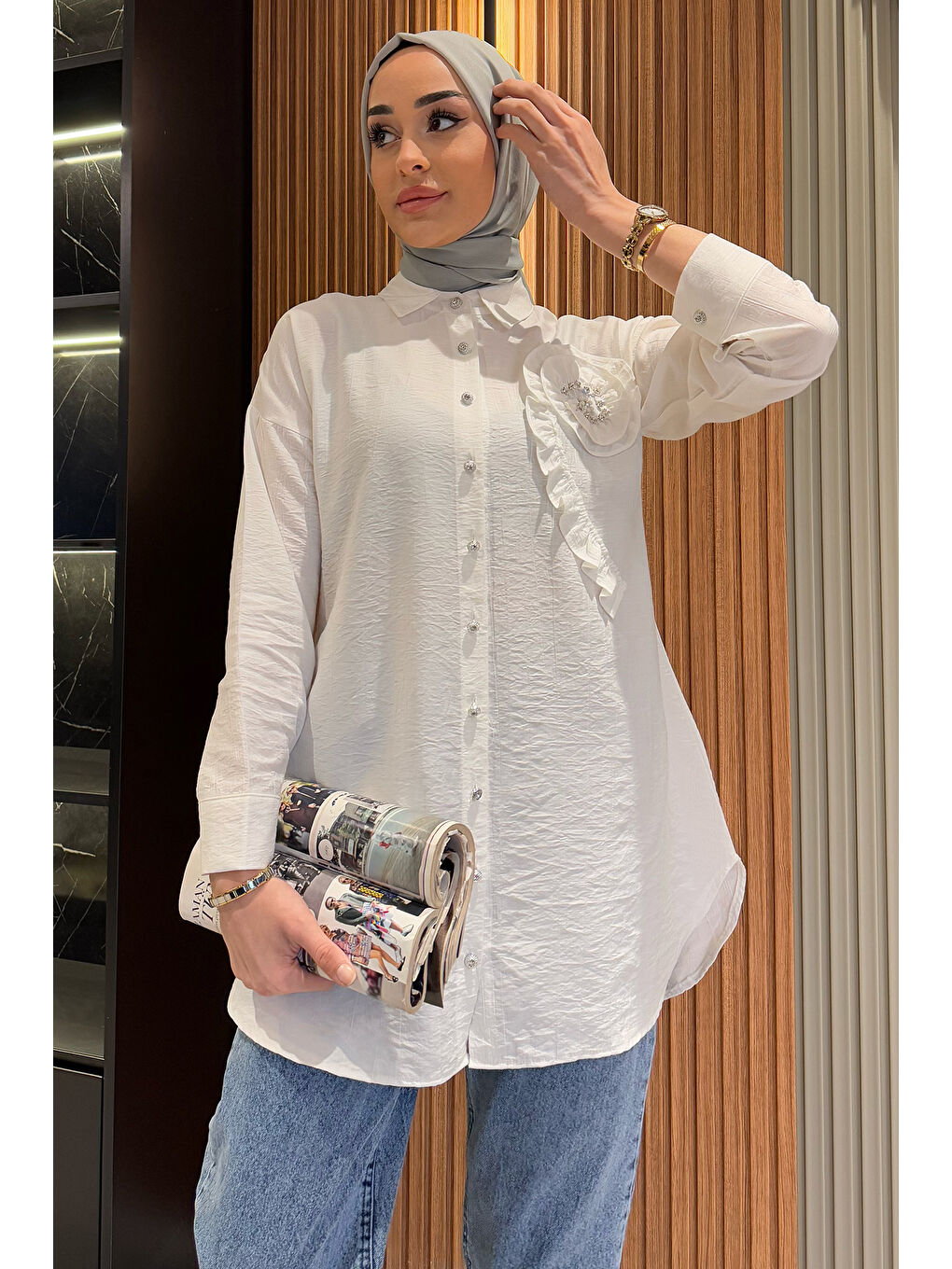 Ekru Taş Ve İnci İşlemeli Fırfır Detaylı Tesettür Tunik-2