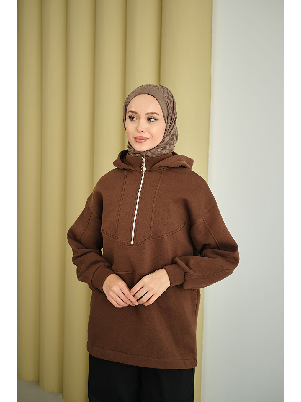 Kadın Yarım Fermuarlı Kapüşonlu Sweat Kahverengi-4
