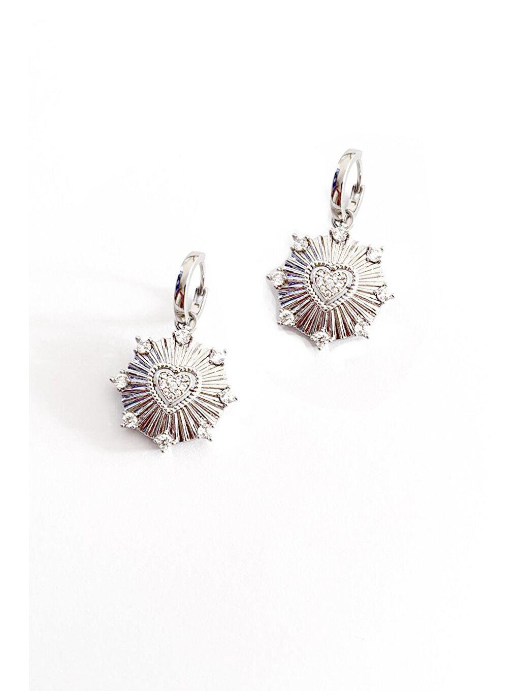 Gri Juping Çiçek Küpe-1