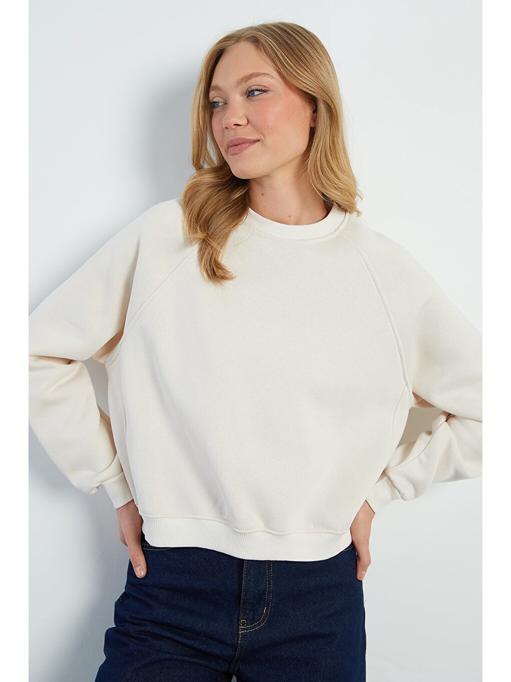 Bej 3 İplik Basic Bisiklet Yaka Oversize Sweatshirt-2