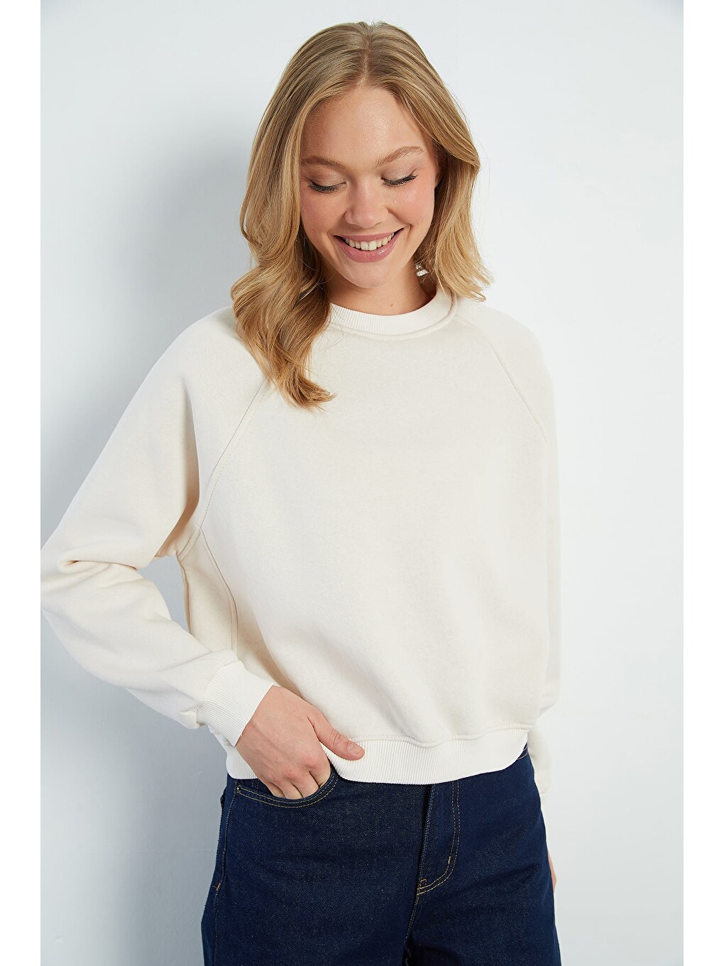 Bej 3 İplik Basic Bisiklet Yaka Oversize Sweatshirt-4