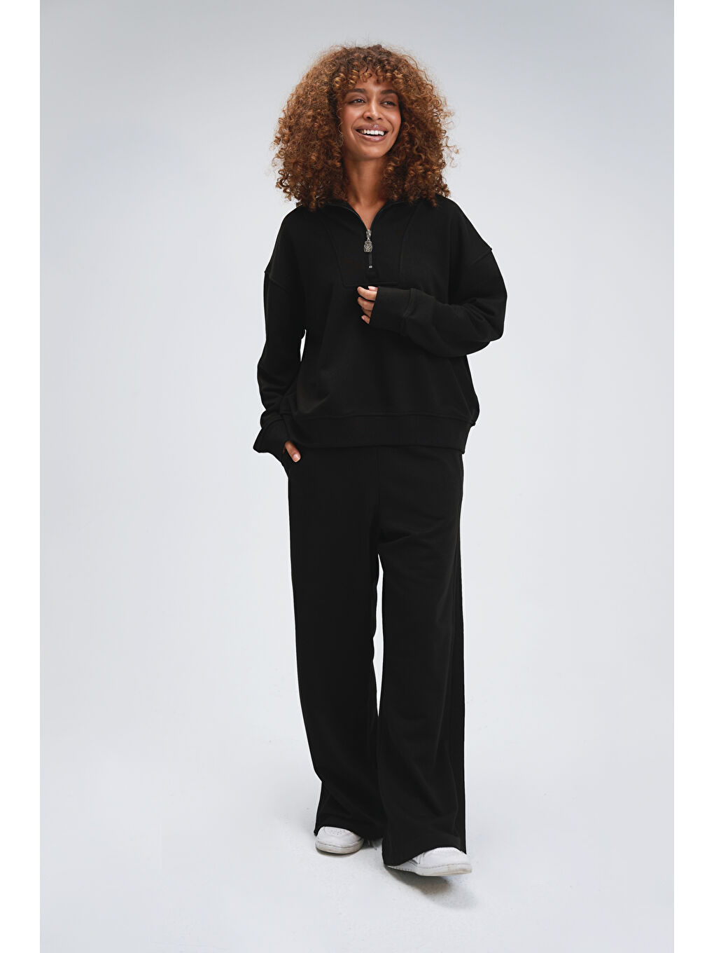 Kadın Timeless Fermuarlı Siyah Sweatshirt-3