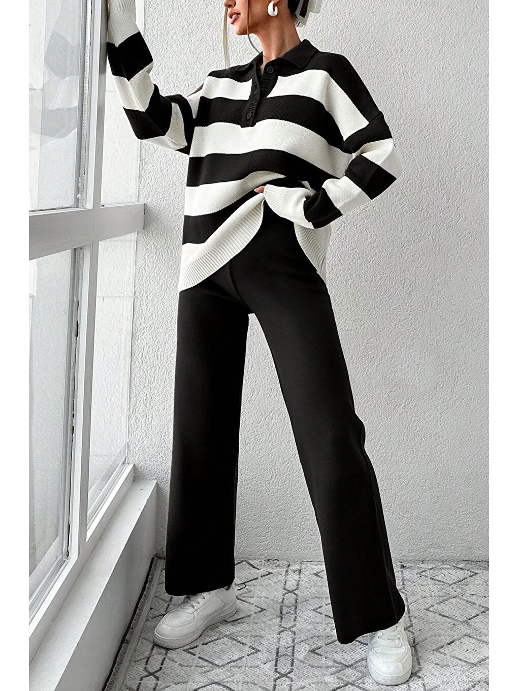 Siyah Kadın Yarım Düğmeli Polo Yaka Şeritli Triko Kazak Pantolon İkili Takım-2