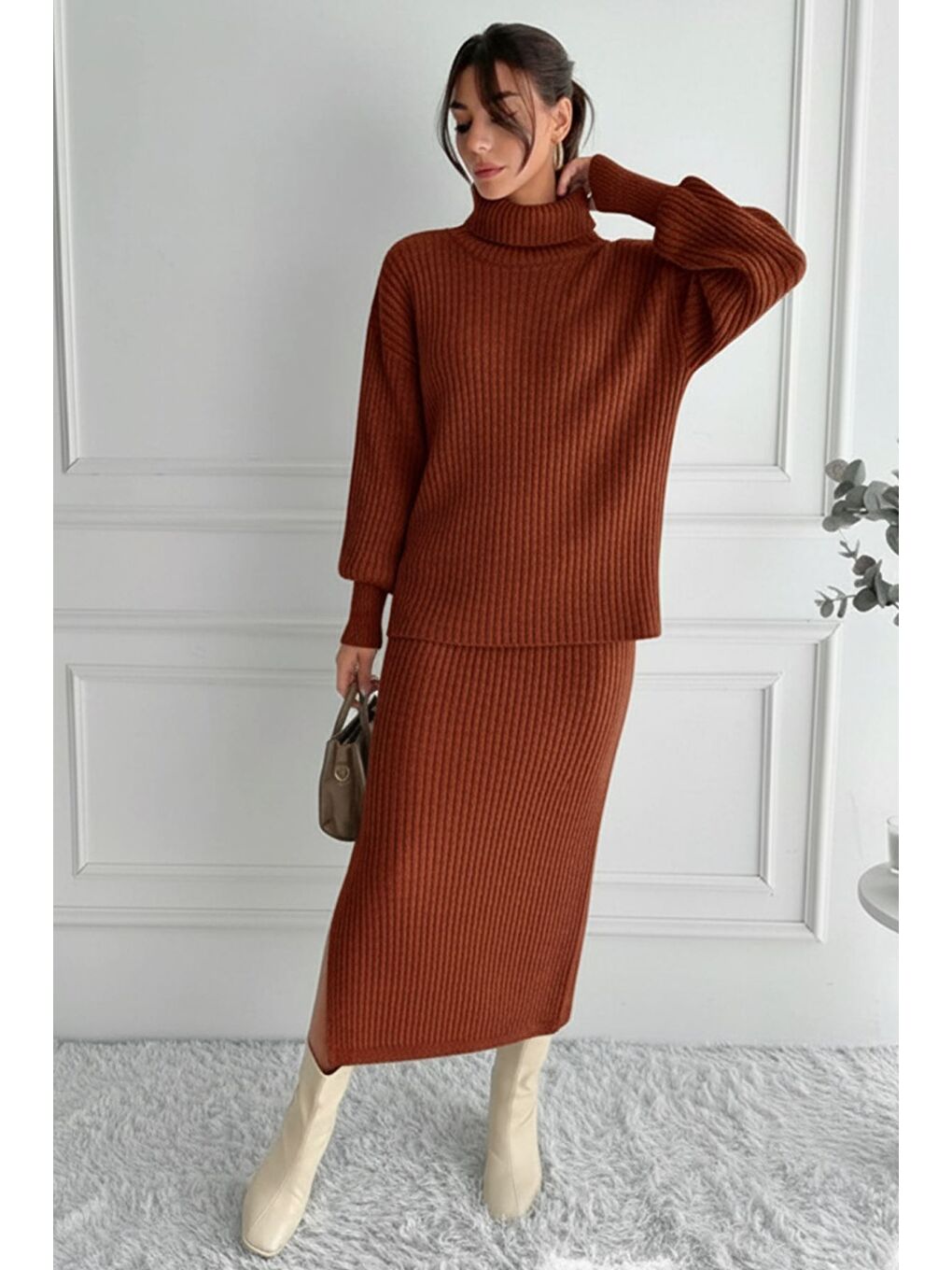 Kahverengi Kadın Tam Balıkçı Yaka Fitilli Triko Kazak Etek İkili Takım-1