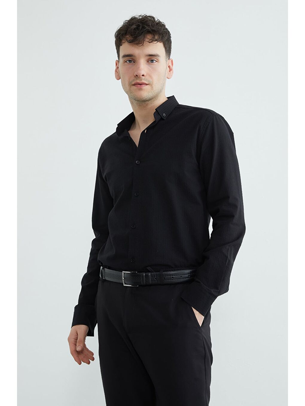 Siyah Çizgili Düğmeli Gömlek-4