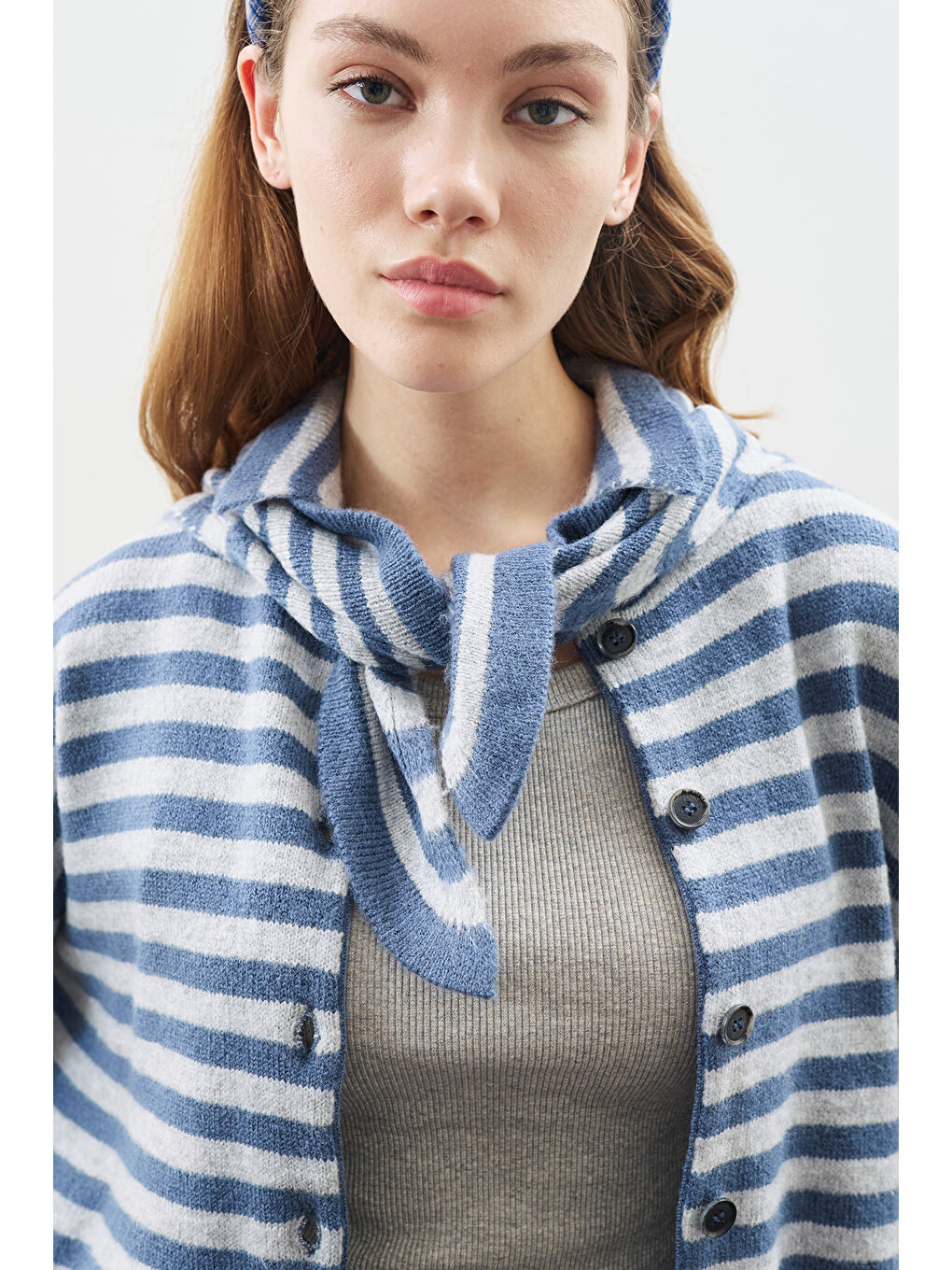 Atkı Detaylı Çizgili Hırka İndigo-2