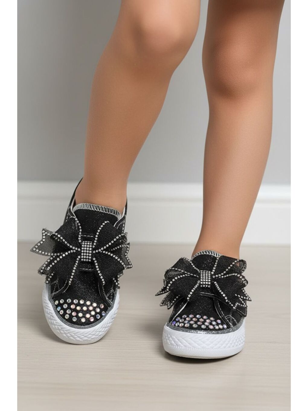 Siyah Dantelli CIRTLI Çocuk Günlük Ayakkabı-1