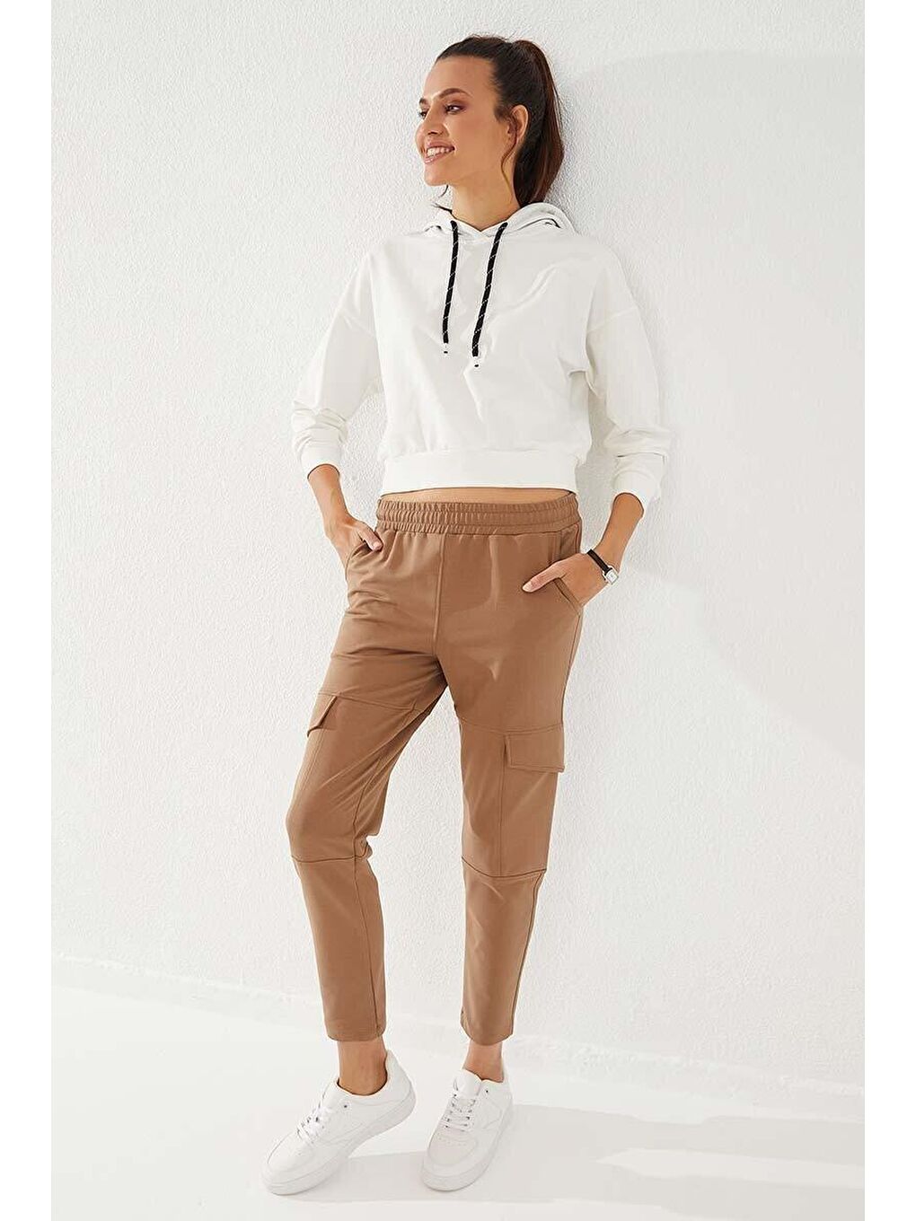 Kahverengi Toprak Yüksek Bel Kargo Cep Rahat Form Dar Paça Kadın Eşofman Alt - 94588-4