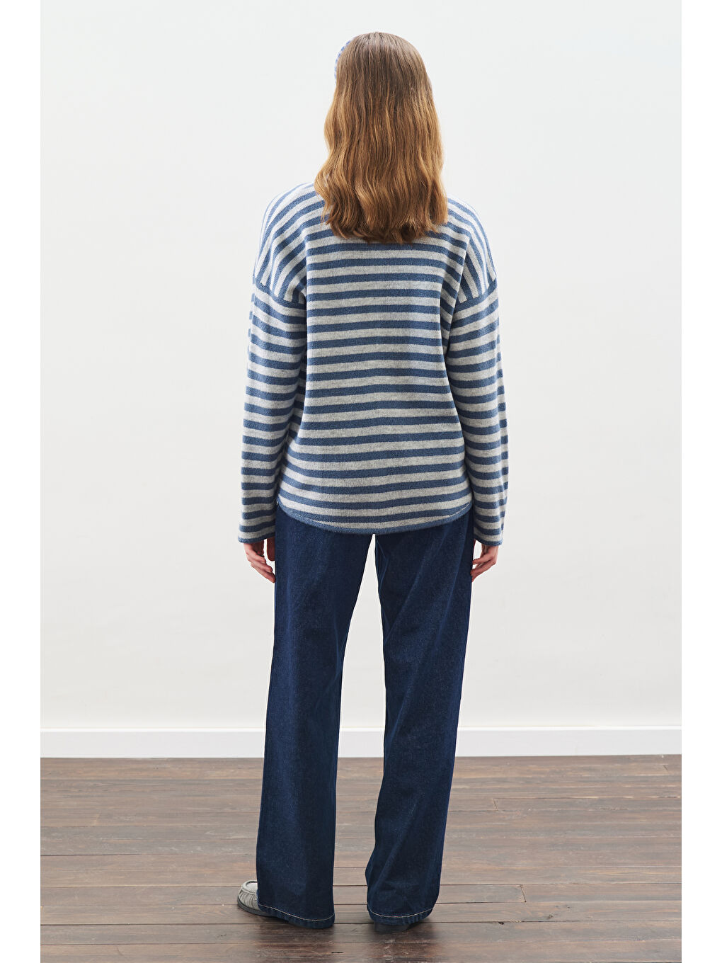 Atkı Detaylı Çizgili Hırka İndigo-6