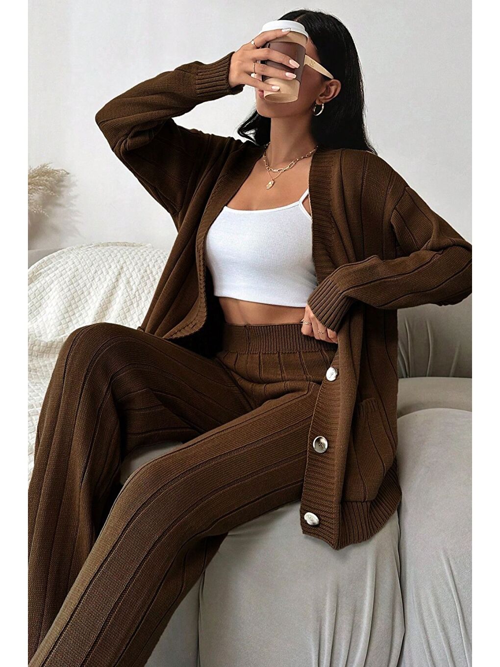 Kahverengi Kadın Ön Düğmeli Kendinden Çizgi Desenli Triko Hırka Pantolon İkili Takım