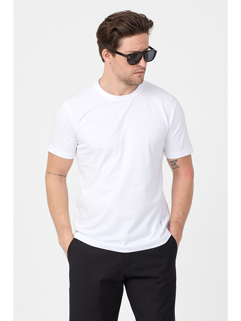 Erkek Çok Renkli 5'li Paket %100 Pamuk 3 Siyah 2 Beyaz T-shirt-2
