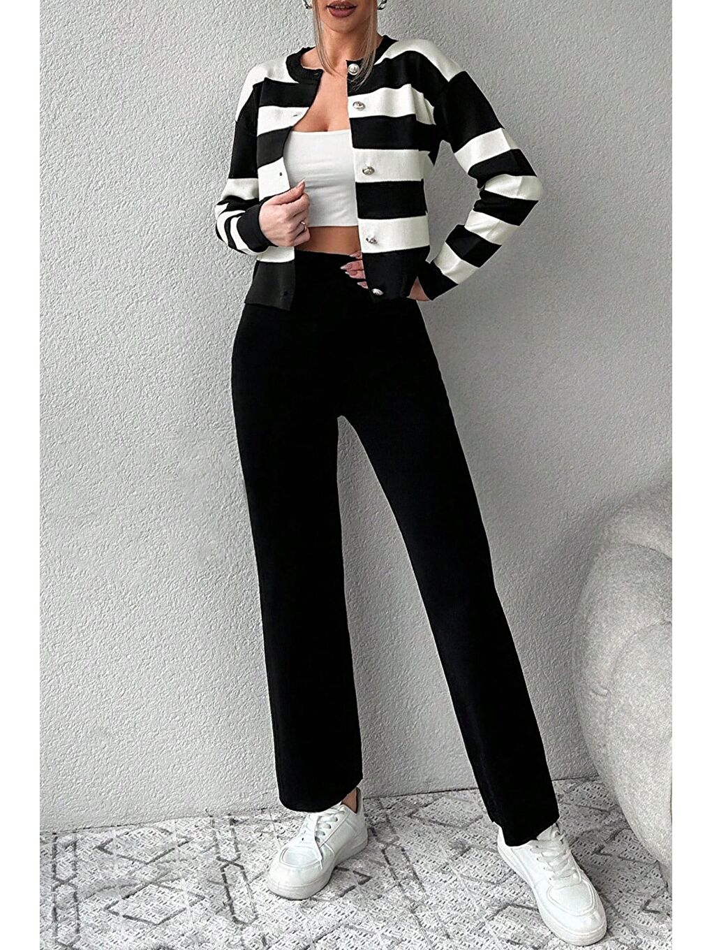 Siyah Kadın Renk Bloklu Ön Düğmeli Triko Hırka Pantolon İkili Takım-3