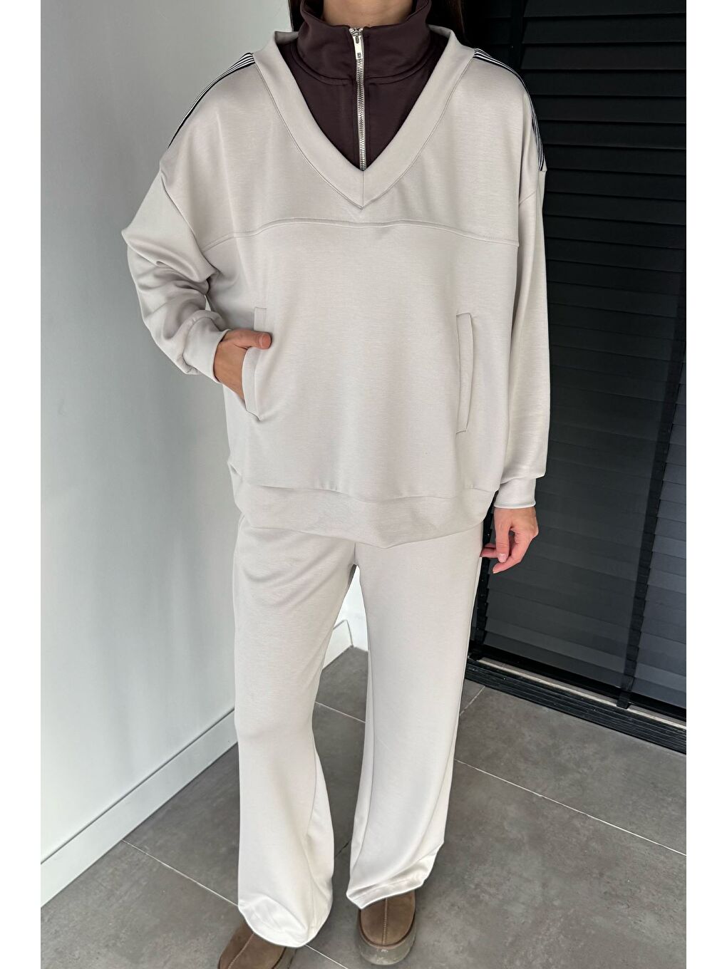 Bej Kadın Dik Yaka Yarım Fermuarlı Sweat Bel Lastikli Palazzo Pantolon İkili Takım-1