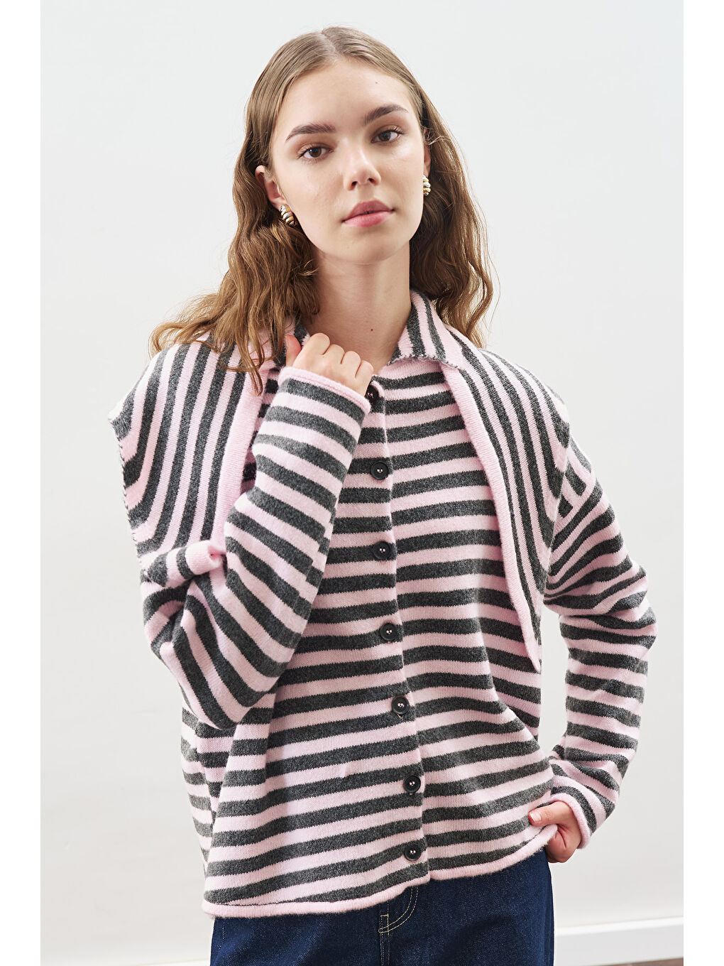 Atkı Detaylı Çizgili Hırka Pembe-3