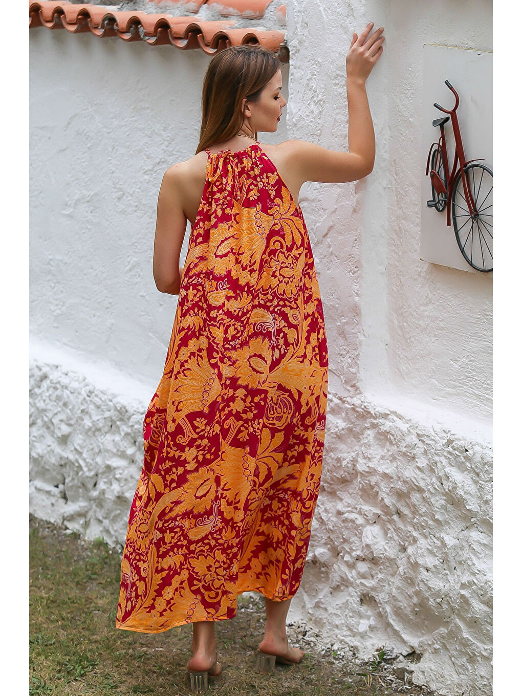 Mercan Kırmızısı Boyundan Bağlamalı Askılı Allover Baskılı Dokuma Long Fit Casual Elbise-7