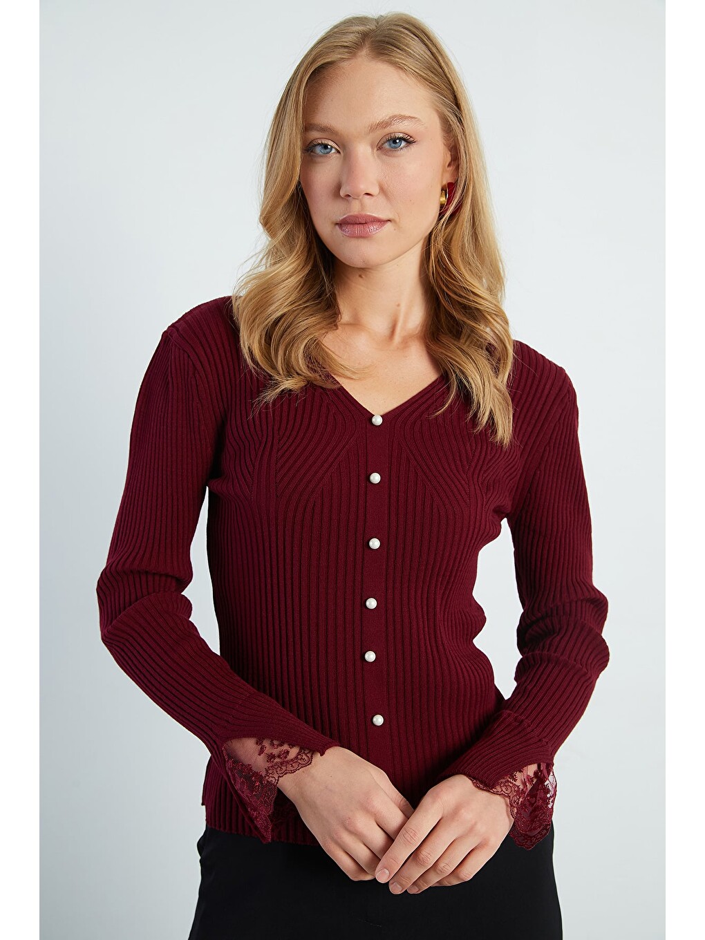 Bordo Dantelli İnci Detaylı V Yaka Slim Fit Triko Bluz-3