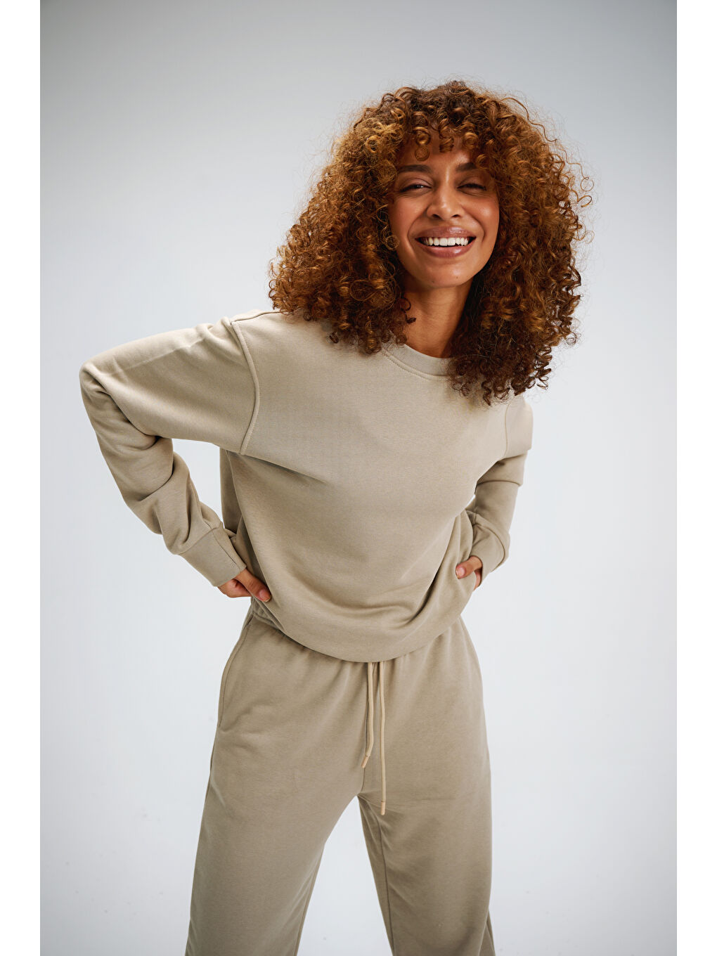 Bej Kadın Timeless Oversize Vizon Sweatshirt-1