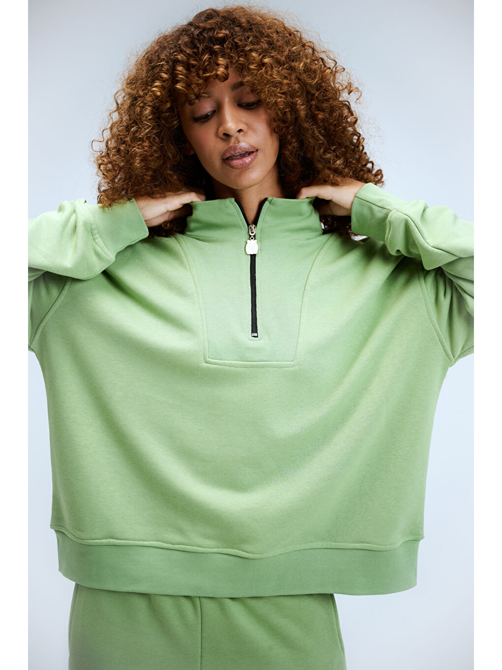 Kadın Timeless Fermuarlı Fıstık Yeşili Sweatshirt-2