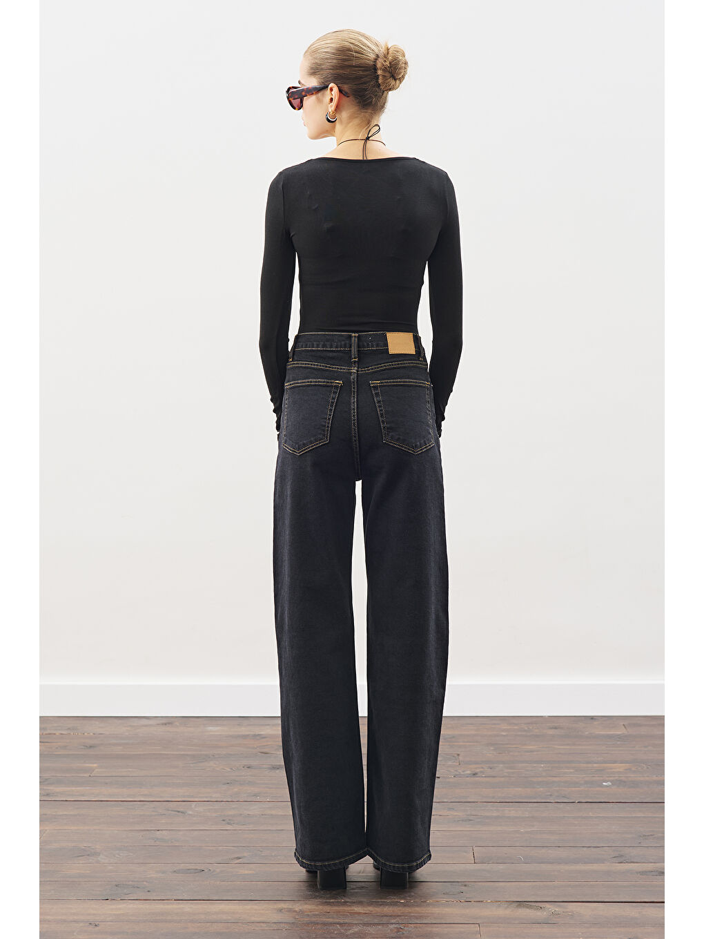 Uzun Hafif Geniş Paça Jean Pantolon Siyah-4