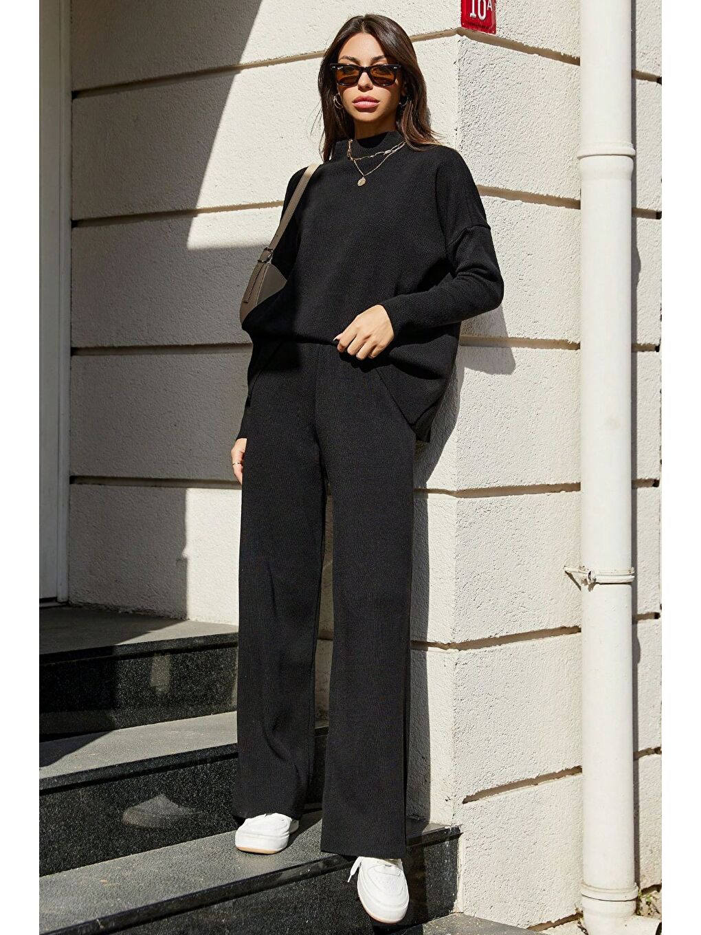 Siyah Kadın Dik Yaka Düz Renk Triko Kazak Pantolon İkili Takım-3