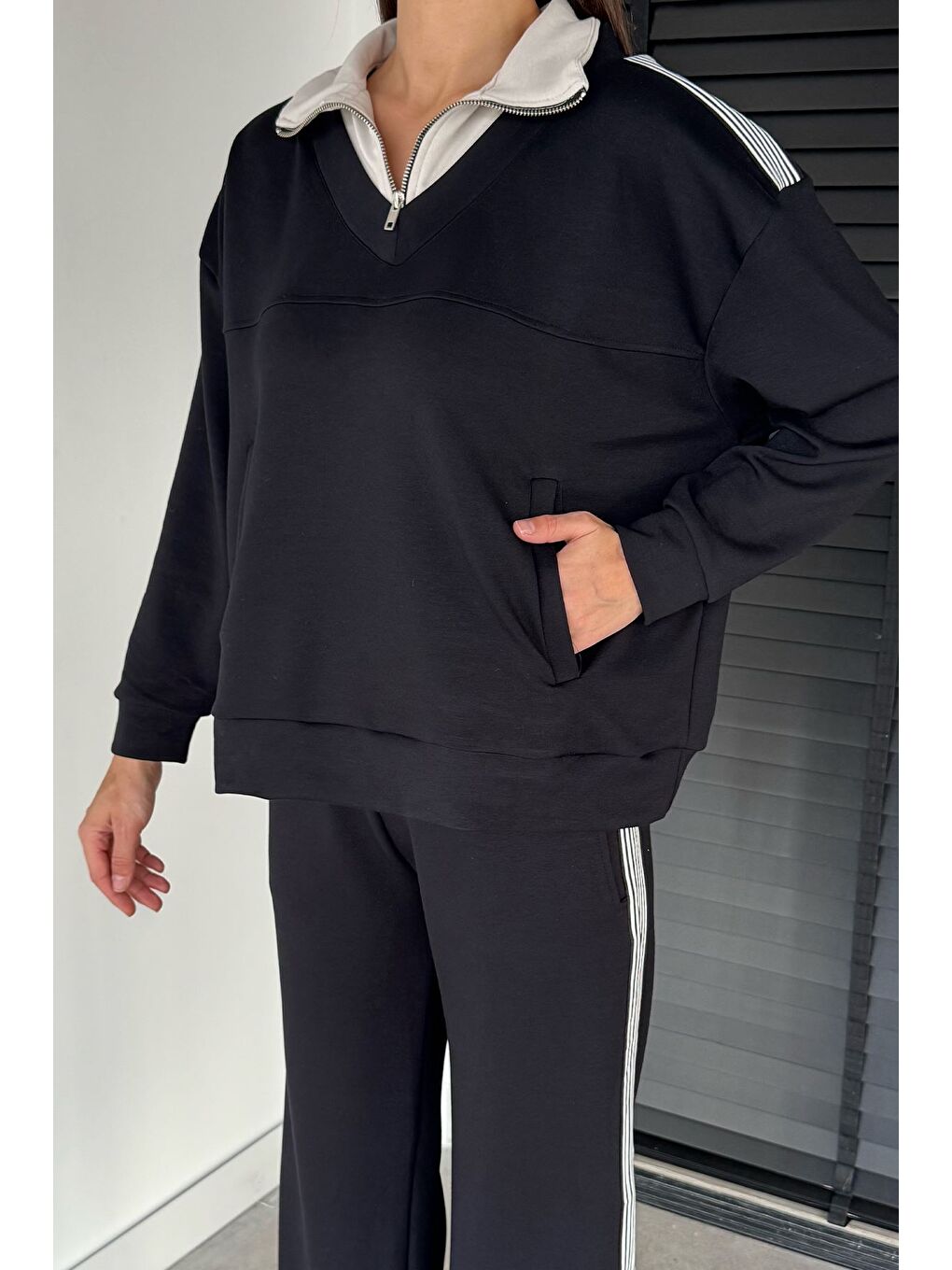 Siyah Kadın Dik Yaka Yarım Fermuarlı Sweat Bel Lastikli Palazzo Pantolon İkili Takım-3