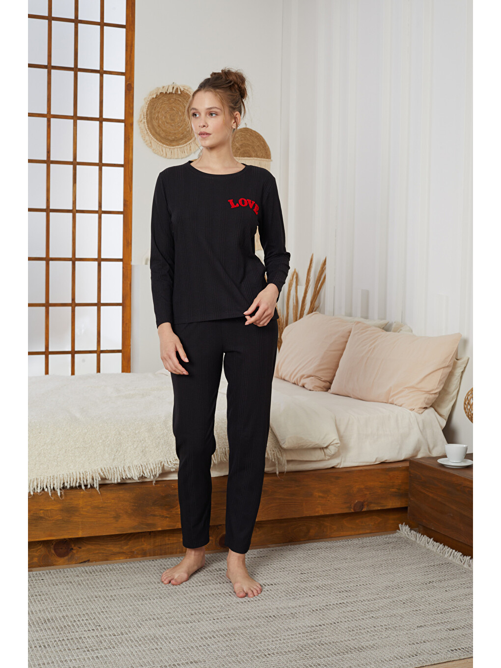 Siyah Love Nakışlı Fitilli Örme Pijama Takım25226001-1