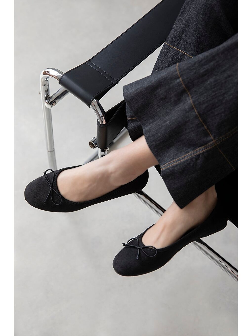 Lily Kadın Fiyonk Detay Süet Babet Siyah