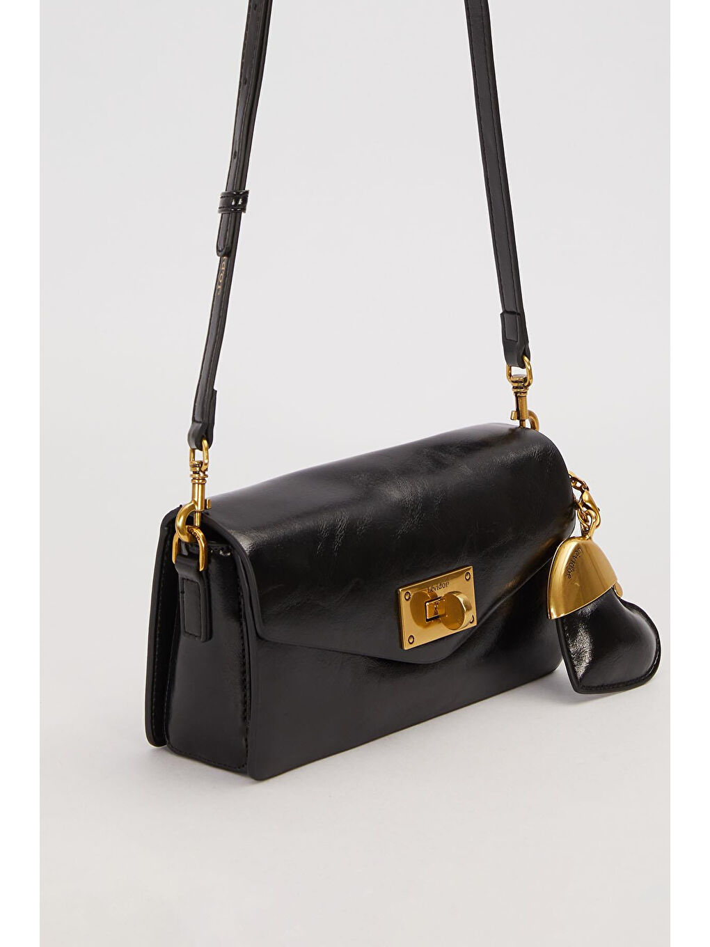 Charm Detaylı Çift Askılı Premium Çanta 930547 Siyah-1