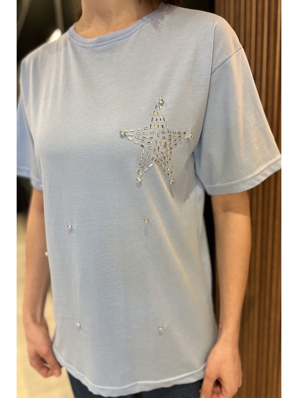 Mavi Yıldız Taşlı Bisiklet Yaka Kadın Tişört-3